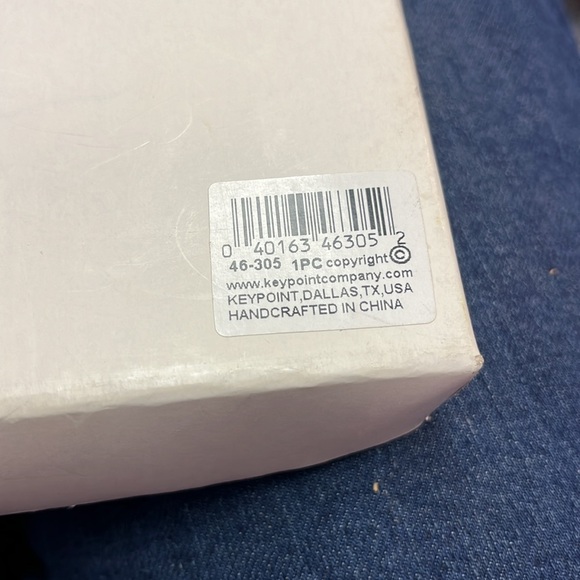 Adorable dog picture frame. New in the box. - Picture 3 of 6